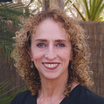 Dr. Veronica Boyer headshot